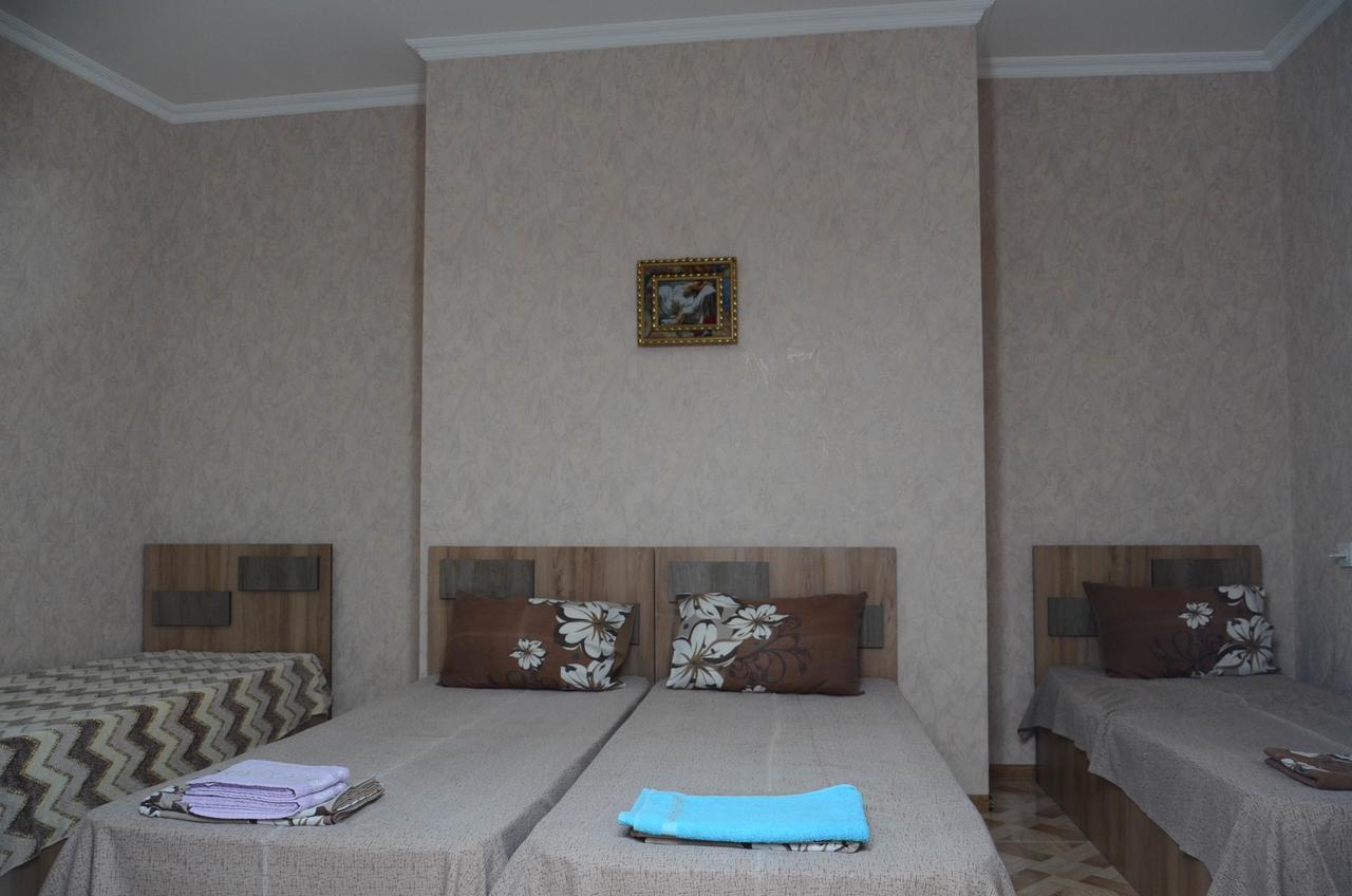 Kutaisi Best Guest House Luaran gambar